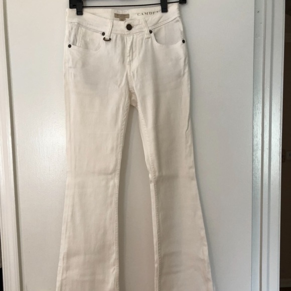 Burberry Women's White Denim Pants (AUTHENTIC)